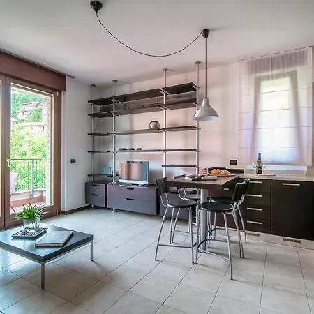 Apartamento Joivy Splendid Flat W Terrace Near Como