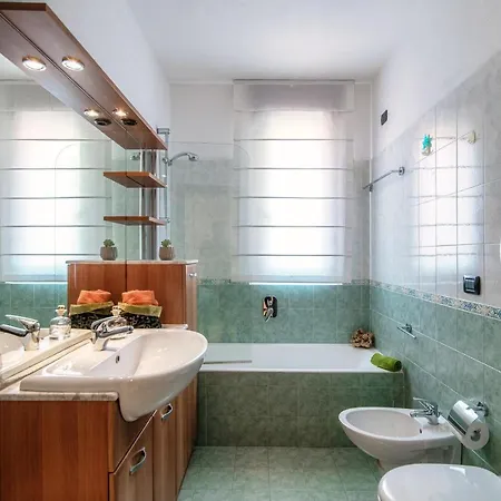 Joivy Splendid Flat W Terrace Near Apartamento Como